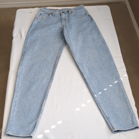 Levi's High-Rise Light Blue Denim Jeans - Picture 2 of 12